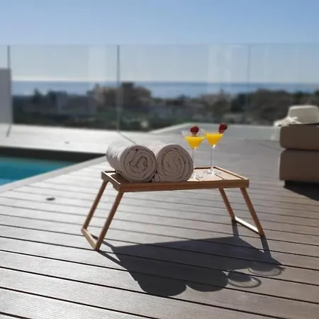 Luxury Morelli With Seaview & Heated Pool 马斯帕洛马斯