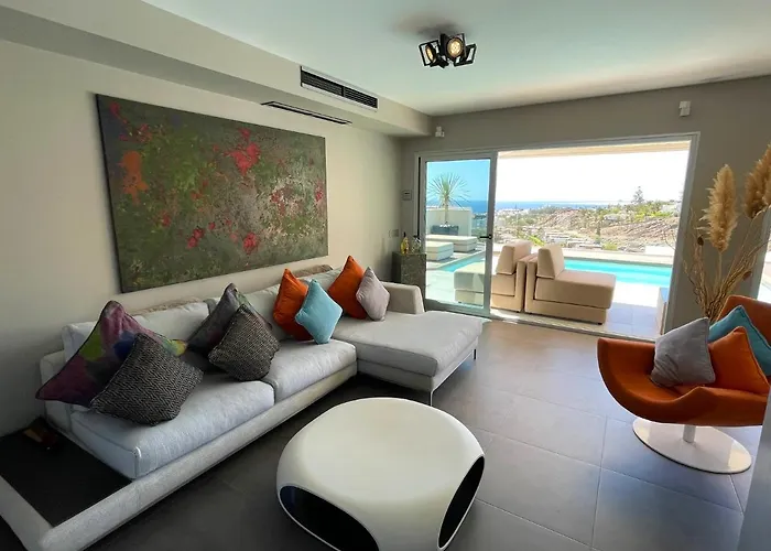 Luxury Morelli With Seaview & Heated Pool 别墅 *