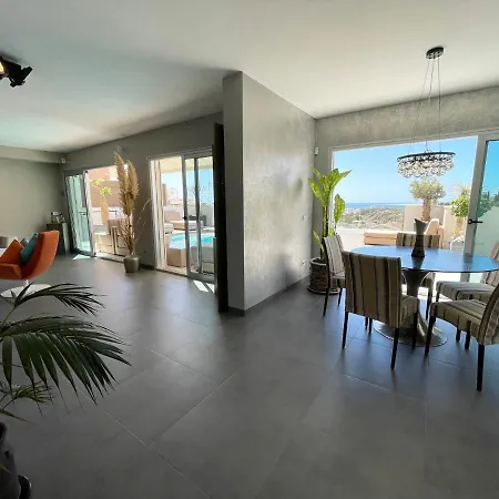 Luxury Morelli With Seaview & Heated Pool *